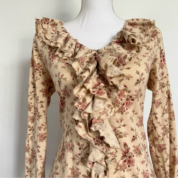 Cream & pink floral ruffled long sleeve blouse. - Picture 2 of 3